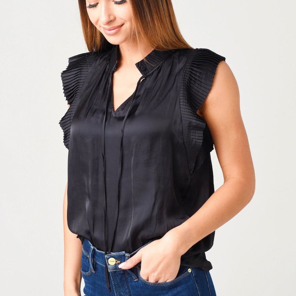 NWT Frame Pleated Cap-Sleeve Keyhole Top, Size S